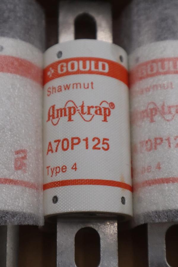 BOX OF 5 - Amp Trap Ferraz Shawmut A70P125-4 Semiconductor Fuse - STOCK GF839