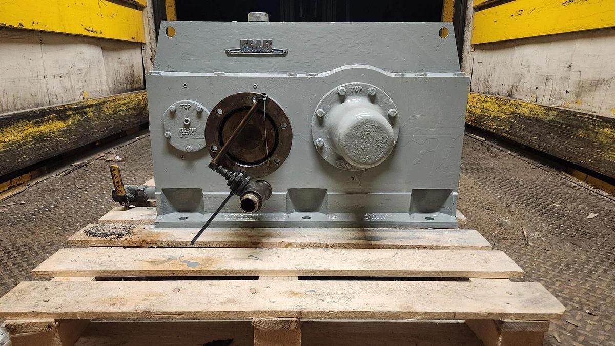 Used FALK ENCLOSED GEAR DRIVE SPEED REDUCER 7.357 RATIO 2080y1-ld