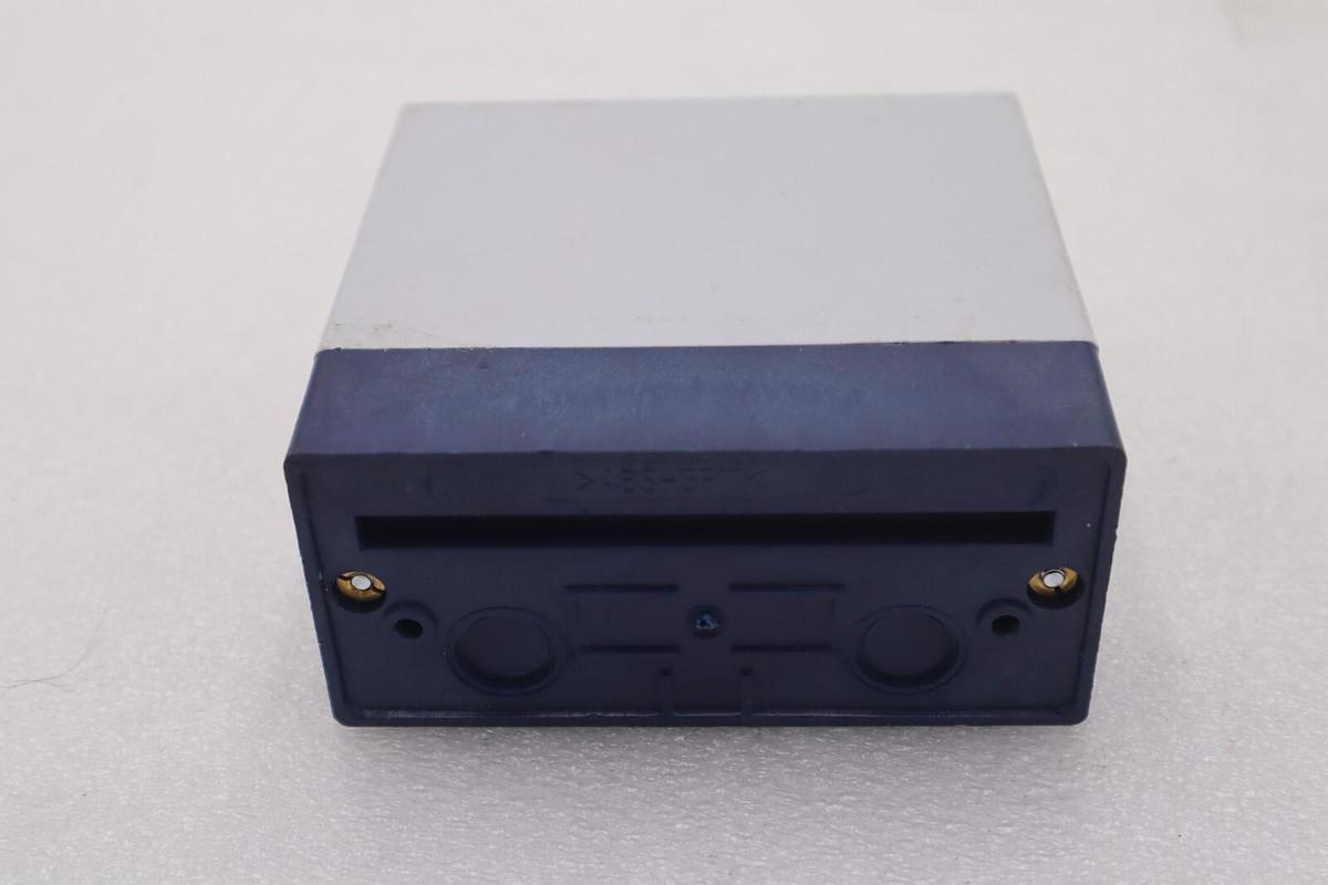 Leuze Electronic KA 961-110V Amplifier 50116642 1110A024599 New #K-1775