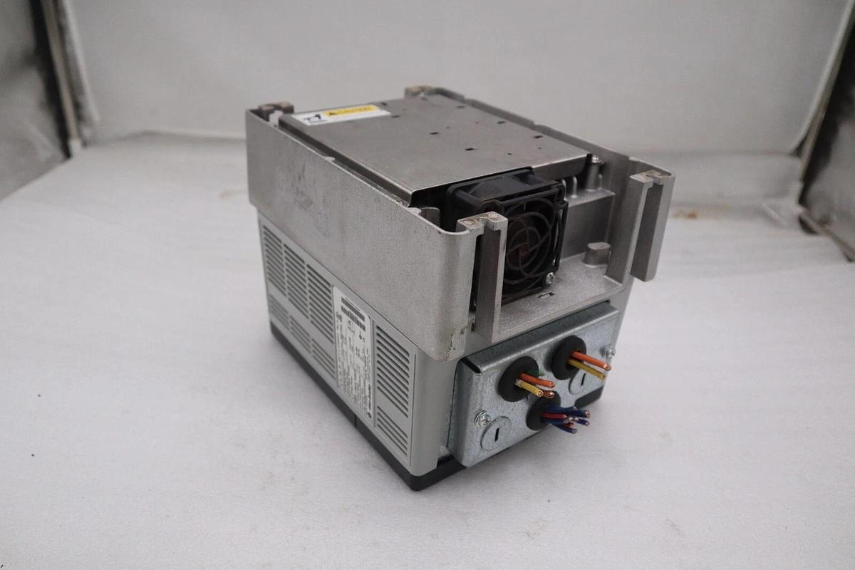 Used Allen Bradley 20AD5P0A0AYNNNC0 PowerFlex 70 Variable AC Drive VFD 3Hp STOCK H173