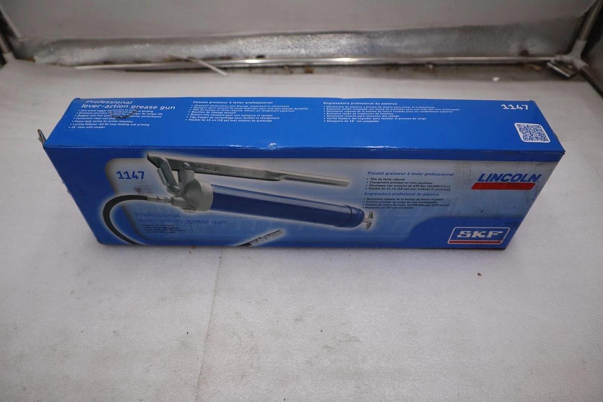 Lincoln 1147 Lever Grease Gun SKF NEW OPEN BOX STK GF199A