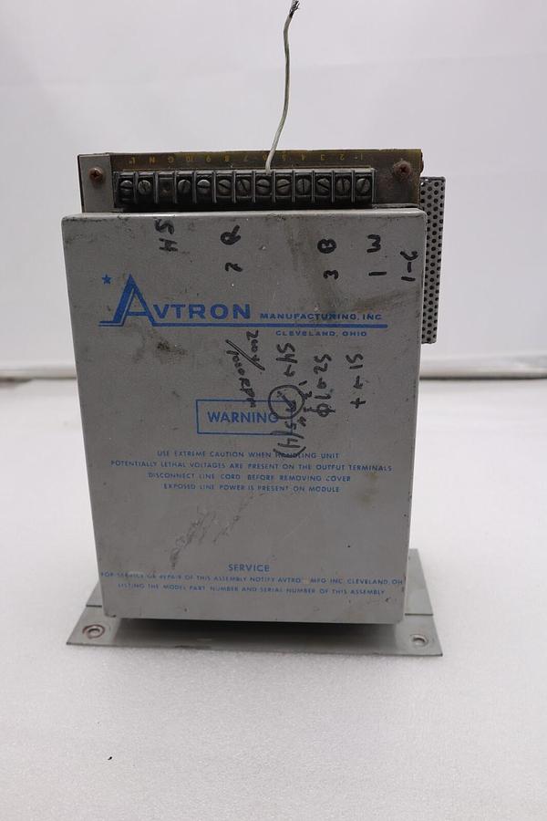 Used AVTRON BRUSHLESS TACHOMETER GENERATOR D12283 #2163