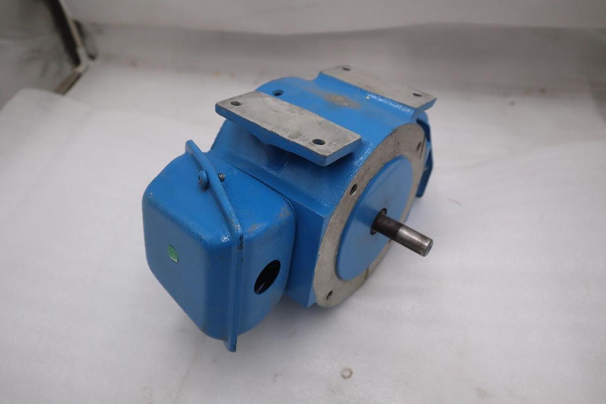 Used AVTRON M628A PULSE GENERATOR STYLE 1Q - NEW OPEN BOX - STOCK GF922