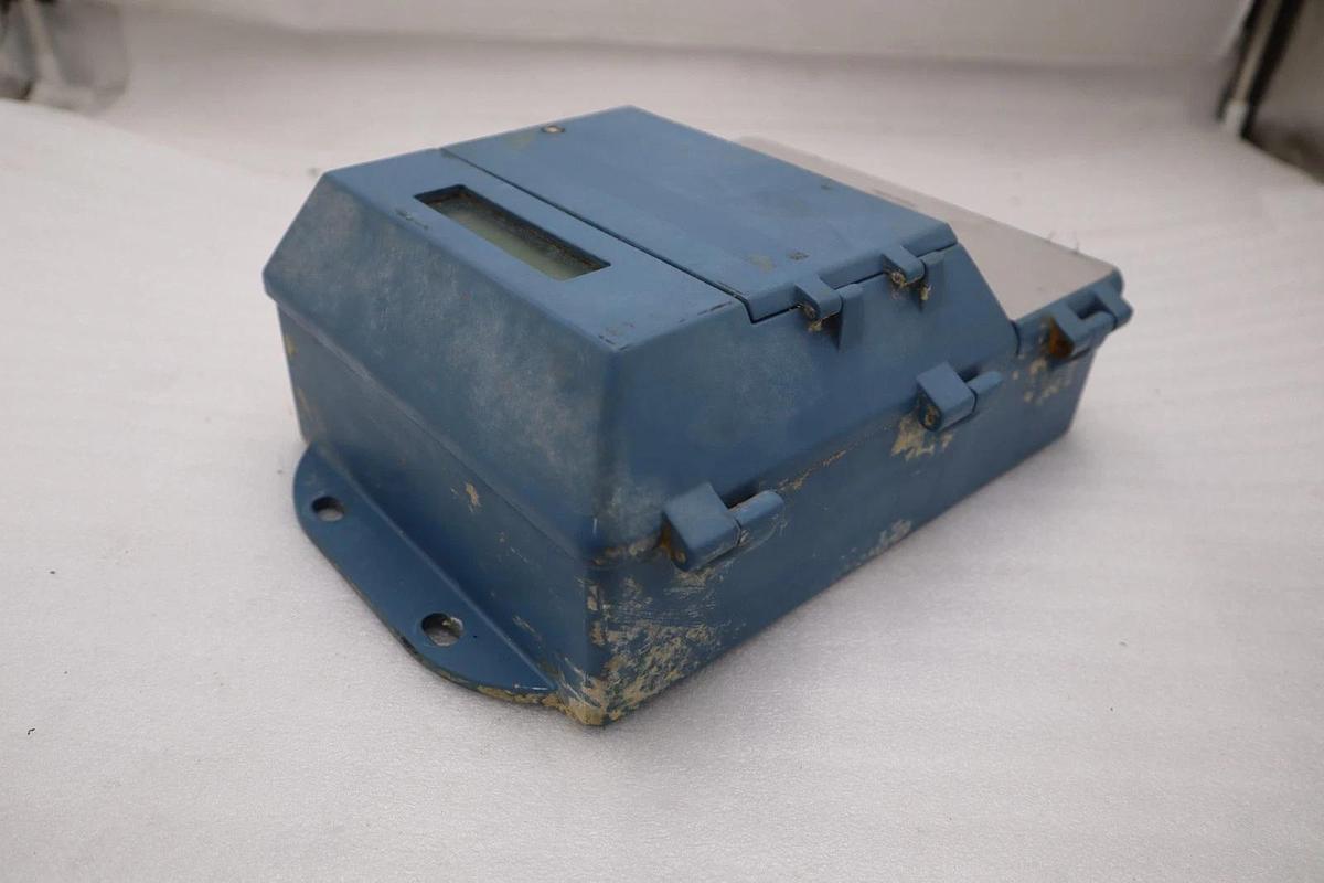 Used Emerson Rosemount 8712 Transmitter Magnetic Flowmeter 8712EMR1A1M4 STOCK H1890