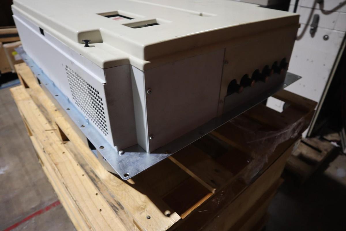 Used KEB AMERICA 30F5E1W-L20H COMBIVERT F5 Variable Frequency Drive 422 HP #SGF-209