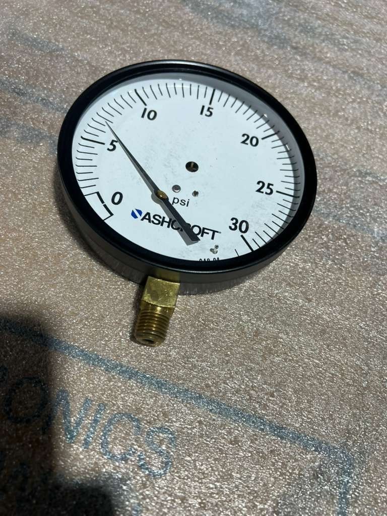 Used ASHCROFT 45W1000H02L-30 / 0-30 PSI PRESSURE GAUGE  4.5” FACE /1/4 NPT STK L707CC