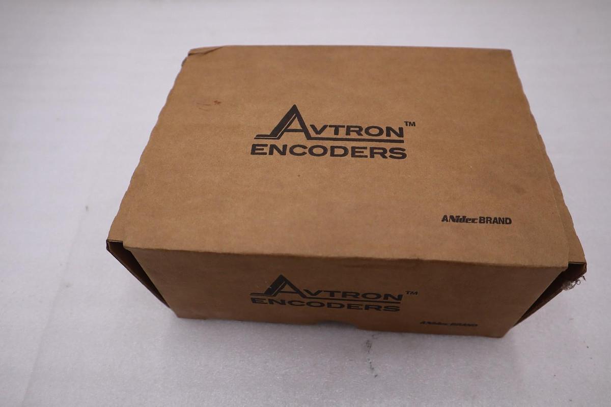 AVTRON HS35MYY8FCU0FA00/ HS35M YY8FCU0FA00 5-24V - NEW IN BOX - STOCK GF1122