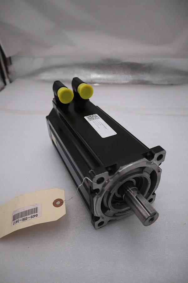 NEW ALLEN BRADLEY MPL-B4540F-MJ74AA SERVO MOTOR STOCK M-186