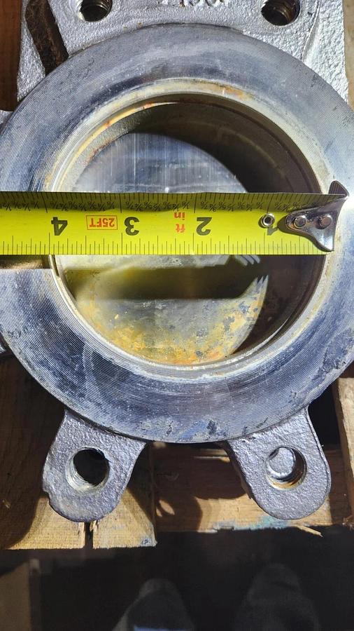 Used FNW VALVE CO, SIZE: 4, BODY: CF8M 4" MANUAL VALVE STOCK PF - 200