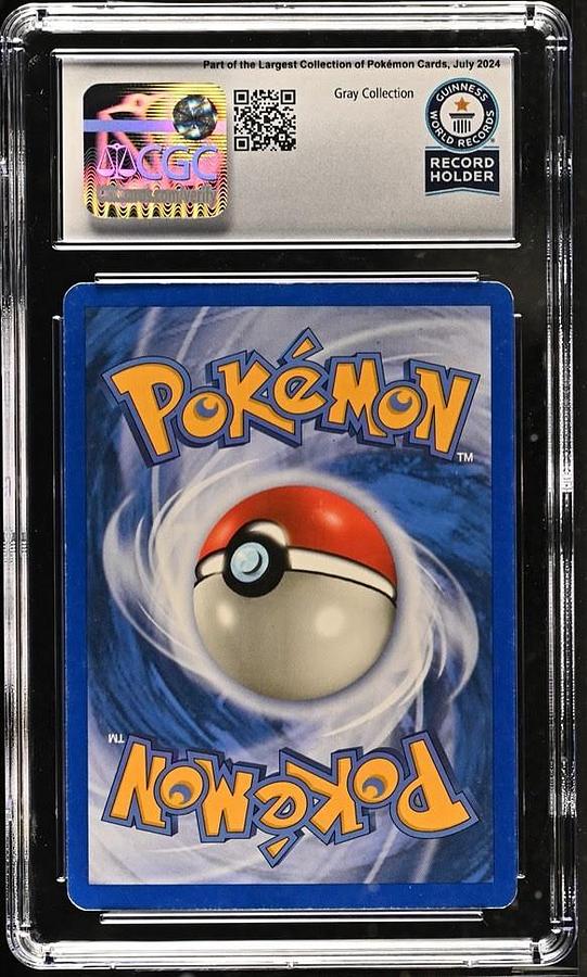 Used 2003 Pokemon Skyridge Machamp Holo  H15/H32 CGC GUINNESS WORLD RECORD SLAB 1/1