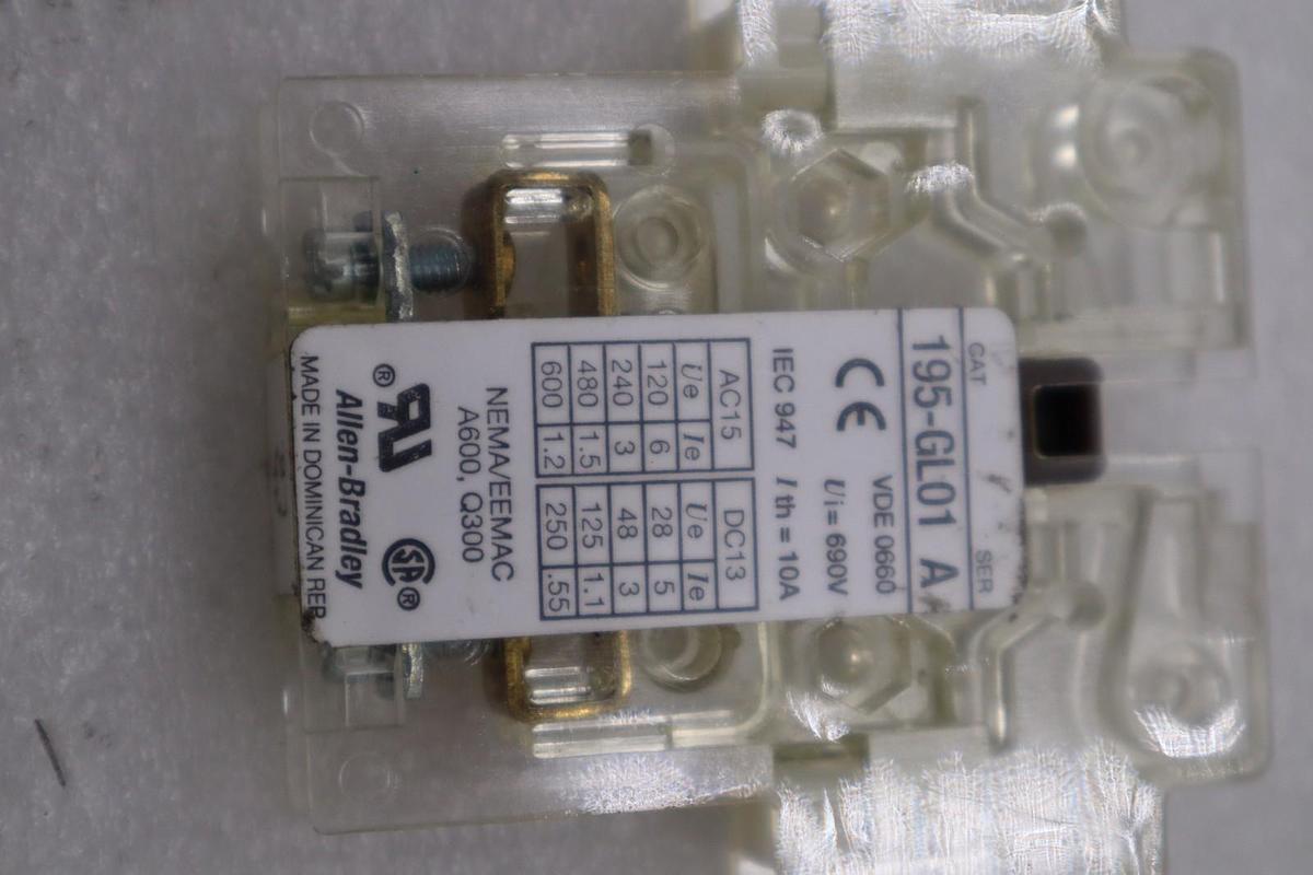 Used LOT OF 3 AB NEW OPEN BOX Allen Bradley 195-GL01 SerA Auxiliary Switch STK H1133A