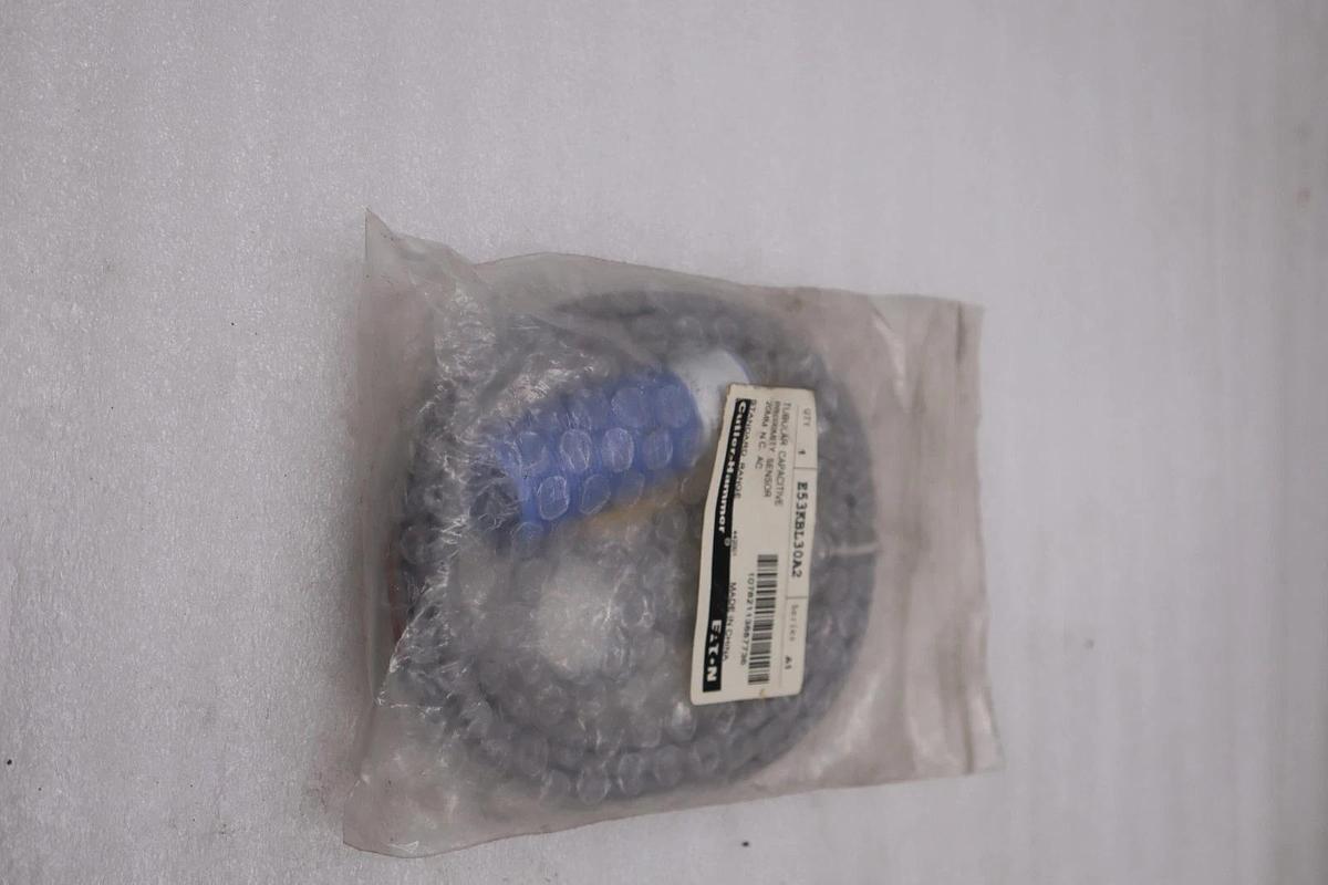 NEW EATON E53KBL30A2 SER A1 Tubular Capacitive Proximity Sensor 20mm STOCK H1299