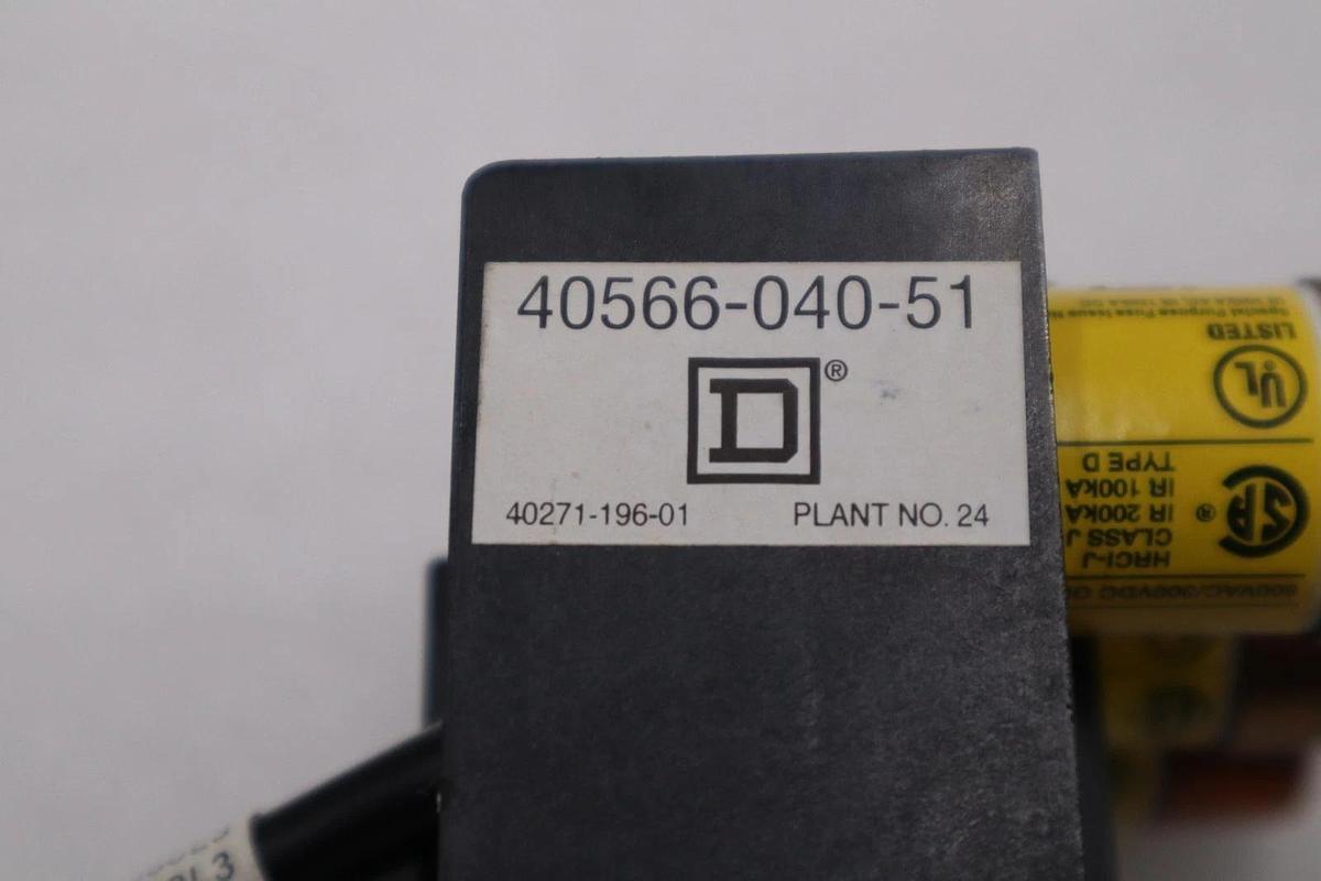 Used SQUARE D 40566-040-51 FUSE BLOCK WITH FUSES STOCK H1730