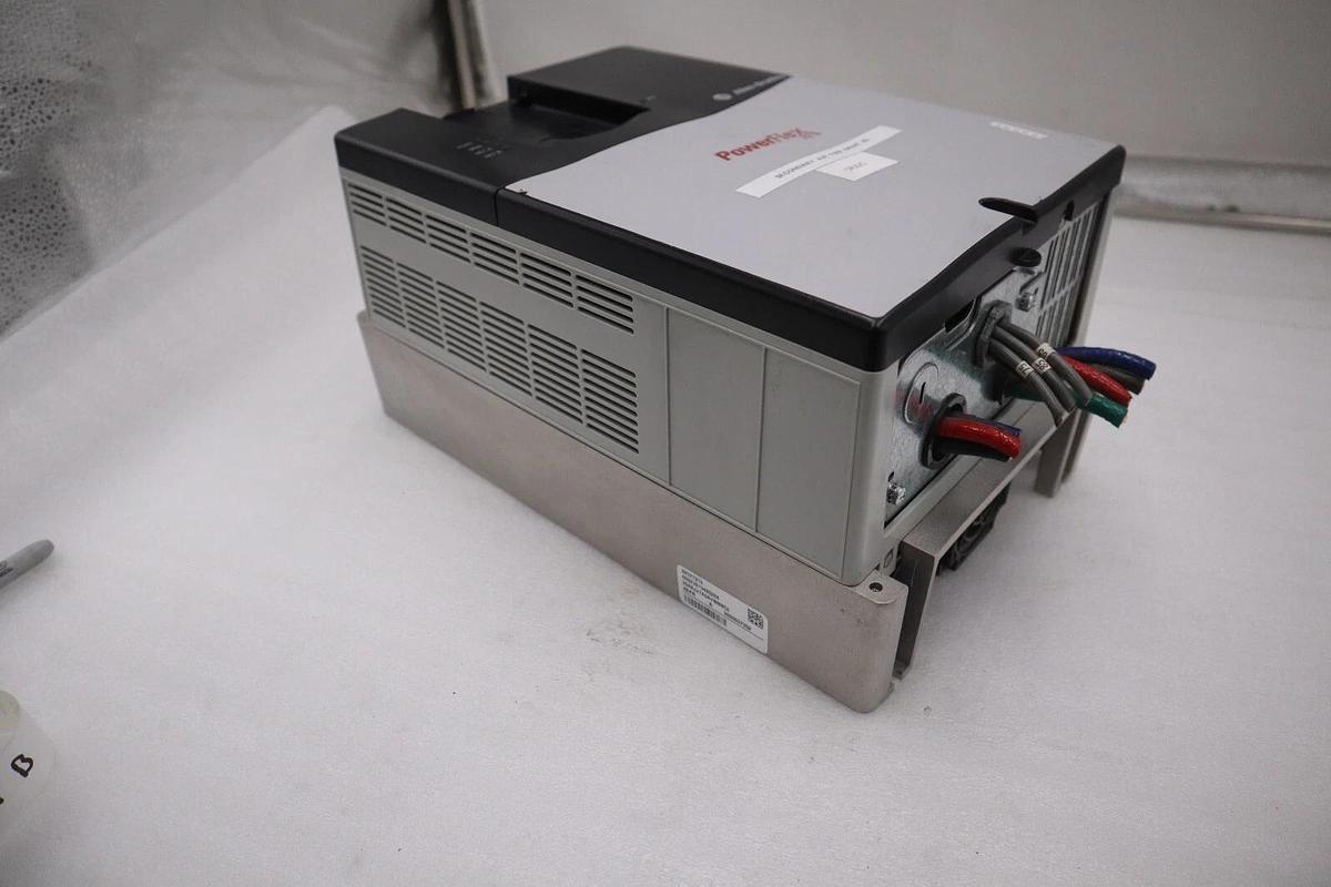 Used 25 HP Allen-Bradley 20AE027A0AYNNNC0 Series A Drive 25HP 3Ph 0-600V STOCK 1803B