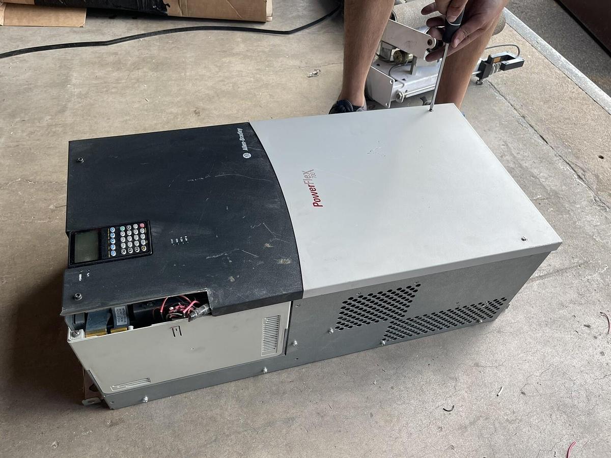Used Allen Bradley 20BD180A3ANNAND0 SERIES B POWERFLEX 700 DRIVE VFD 150 HP S-151A