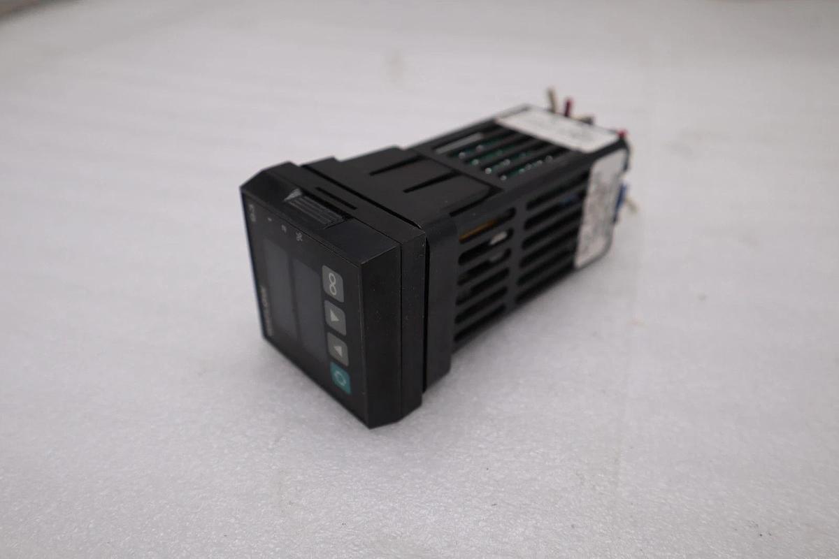 Used Watlow 965 Series 965A-3CD0-0000 Temperature Controller STOCK H1440A