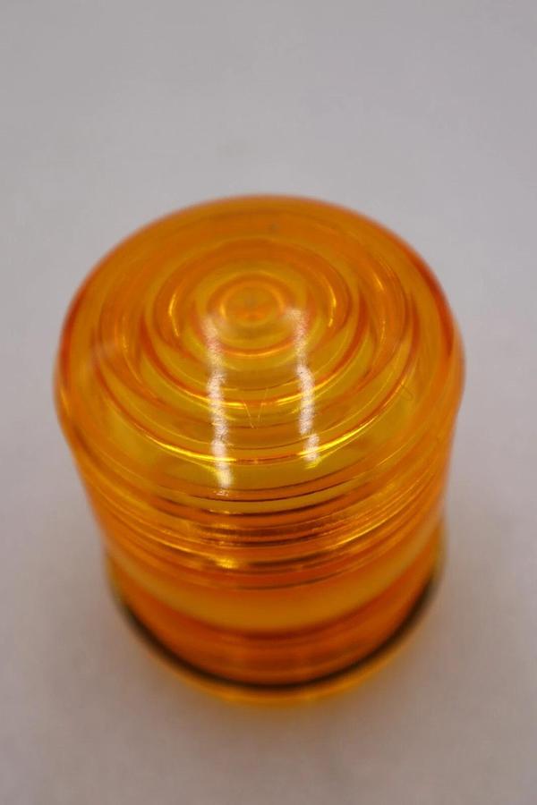 HYSTER 1526082 LENS AMBER STOCK #K-1557A