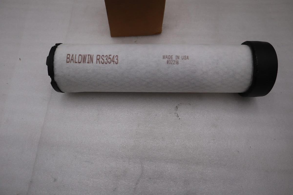 Used LOT OF 2 -- NEW OPEN BOX Baldwin RS3543 Air Filter STK GF1152