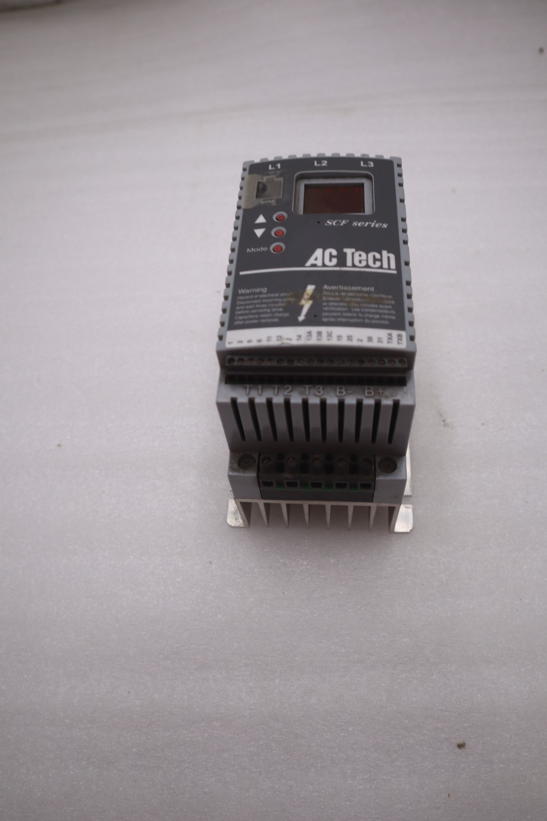 Used AC TECH SF410 VARIABLE SPEED DRIVE 1HP 480V STOCK K1128A