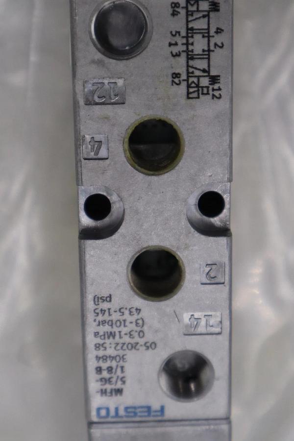 NEW OPEN BOX FESTO MFH-5/3G-1/8-B 30484 Air Solenoid Valve STK H1369