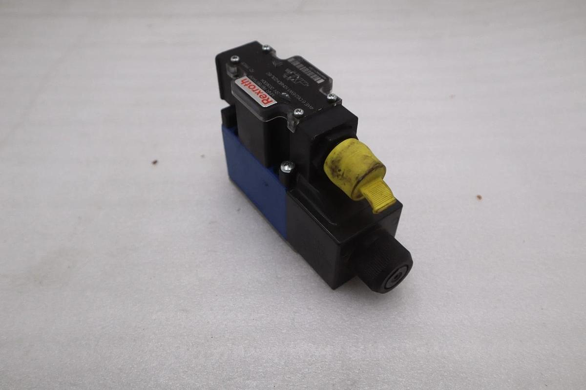 Used Rexroth R978879456 /4WE6D62/EW110N9DK23L/62 Directional Spool Valve - GF654