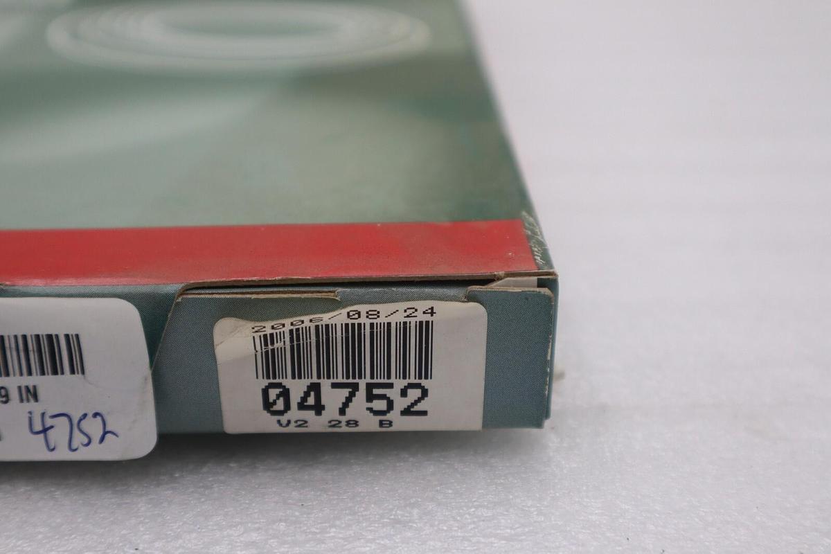 403254 CR SEALS CHICAGO RAWHIDE OIL SEAL NEW IN BOX (7 AVAILABLE) STOCK 5556A