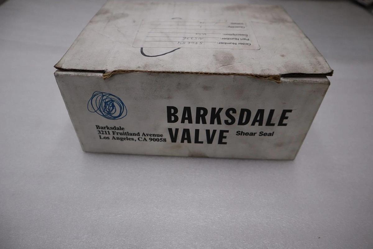 BARKSDALE 9021-M-C 1/4" DIRECTIONAL CONTROL VALVE - NEW IN BOX - STOCK 3141CC