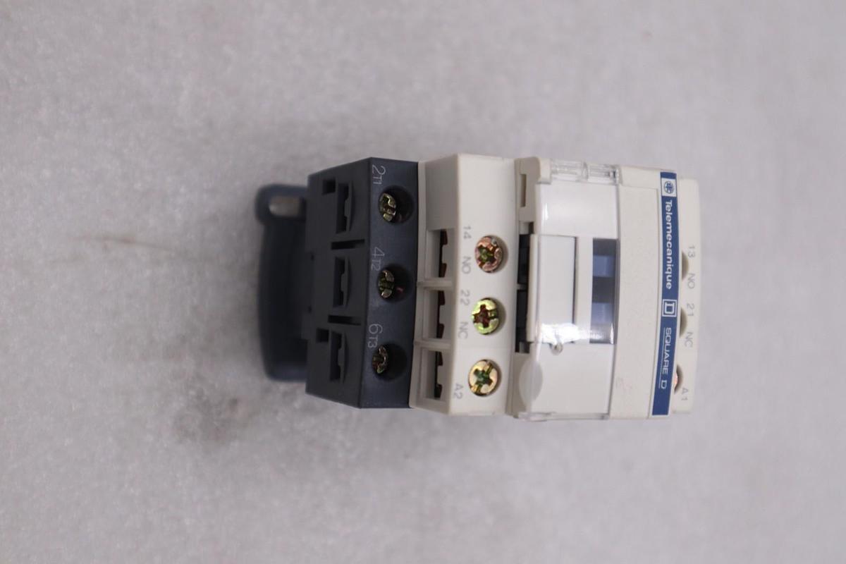Used SQUARE D LC1D12G7 SCHNEIDER CONTACTOR STOCK #K-1954A
