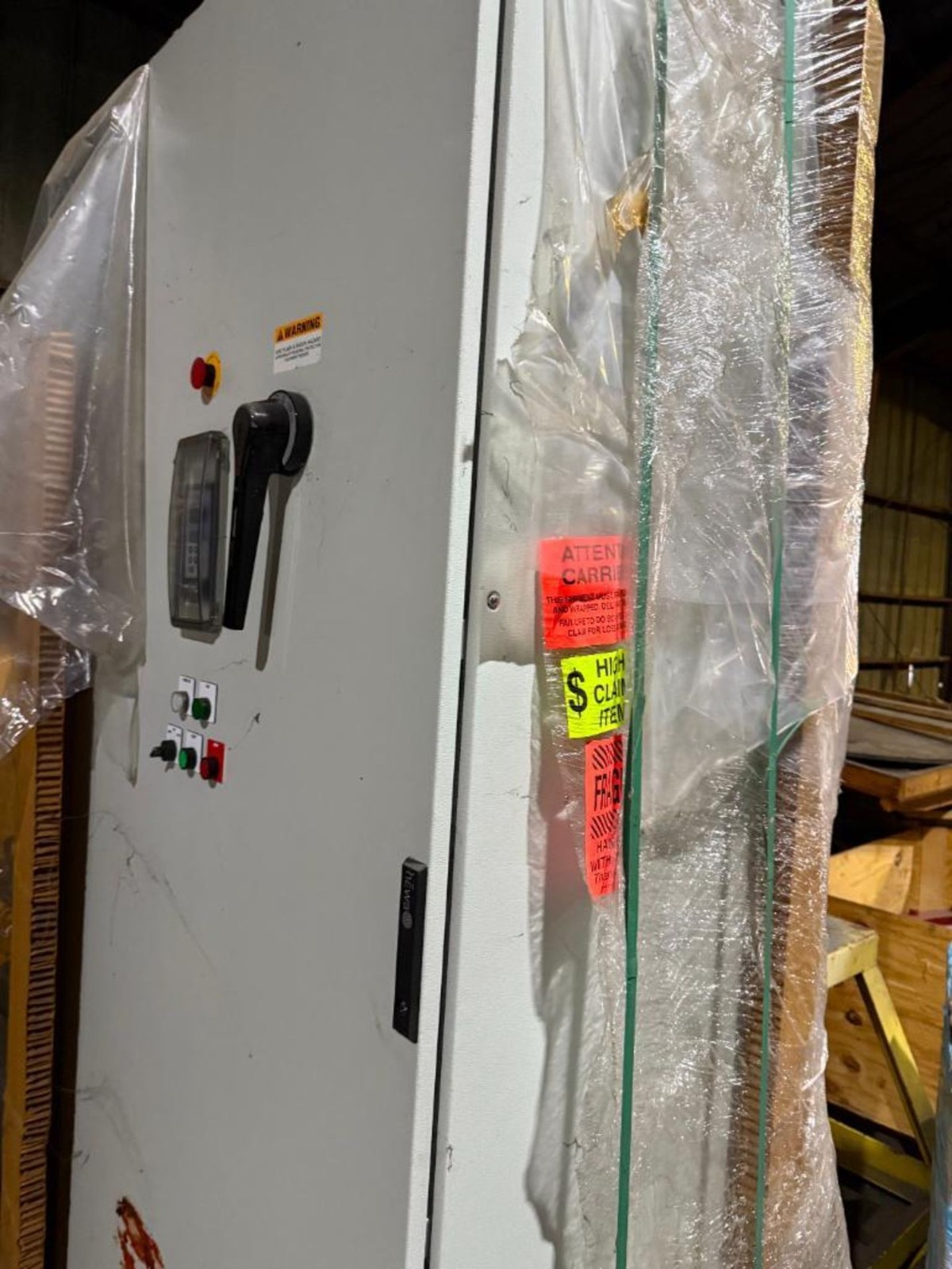 Used WEG SSW06 SOFT STARTER, 220-575v; 670a; 3Phase; SSW060670T2257ESZ W/ CABINET