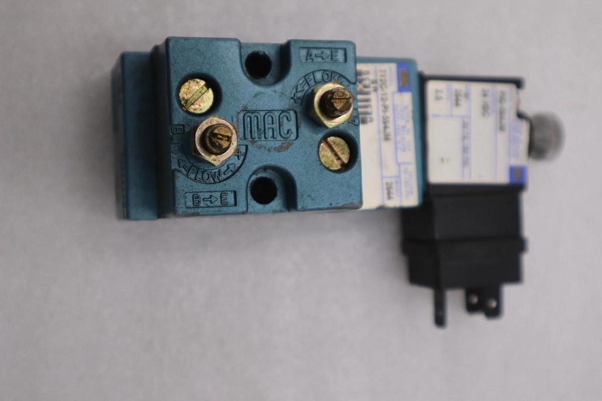Used MAC 712C-12-PI-594JM SOLENOID VALVE - STOCK GF270A