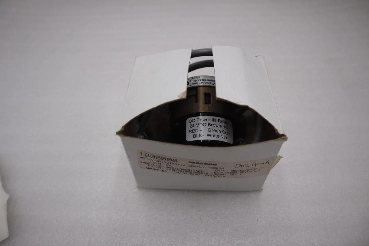 Used NEW IN BOX GEMS SENSORS RFS SERIES 156268 Liquid Flow Switch STOCK H35A