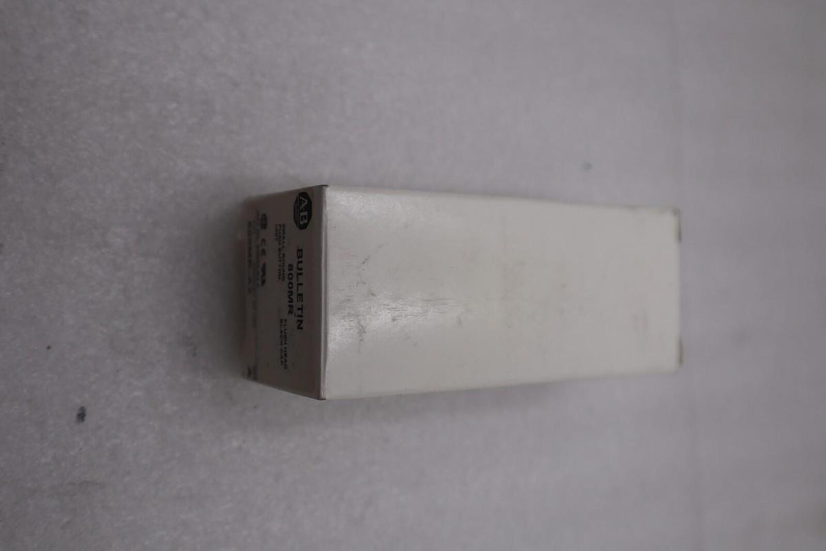 NEW ALLEN BRADLEY 800MR-A2 SER. A SMALL ROUND PUSH BUTTON UNIT STOCK H328A