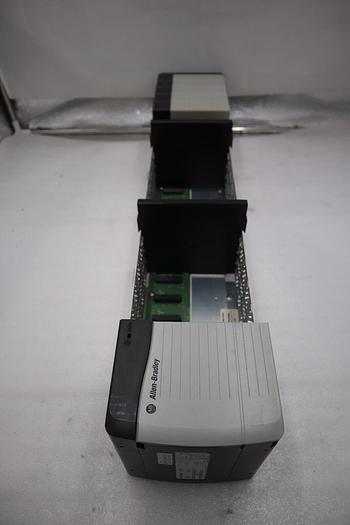 Used ALLEN BRADLEY 1756-PB72/C 1756-A17/B CHASSIS 17-SLOT PLC STOCK 5714