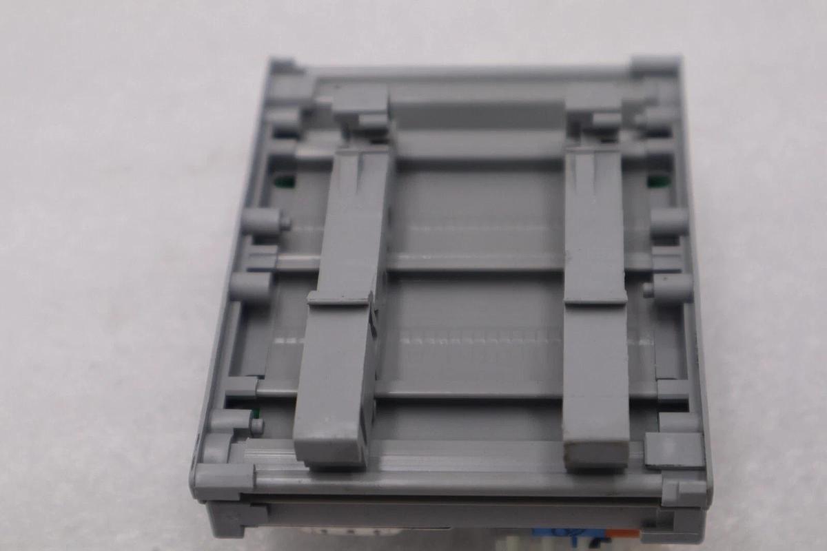 Used Wago SIS-CON 500 600 Series Breakout Module STOCK B-1364