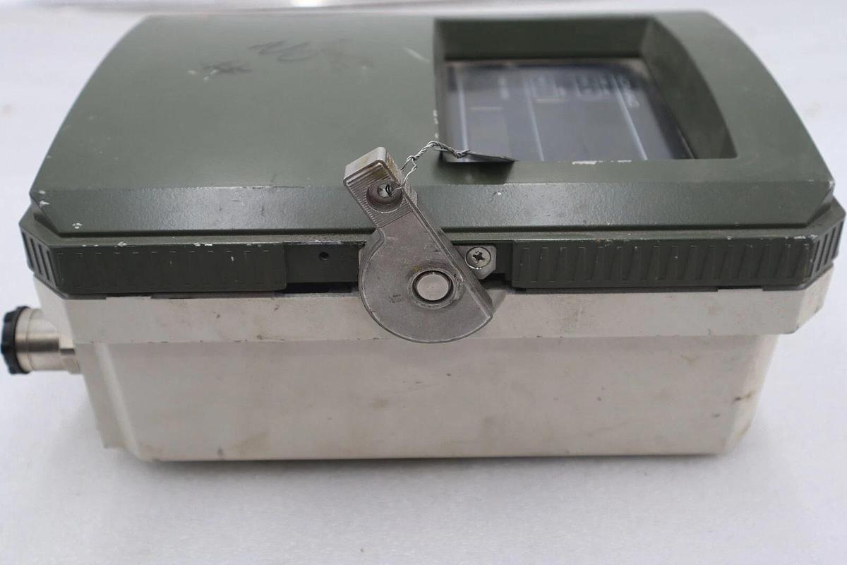 Used Magnetic Flow Converter Model AM11 100-130VDC 80-264VAC Used Stock #3494