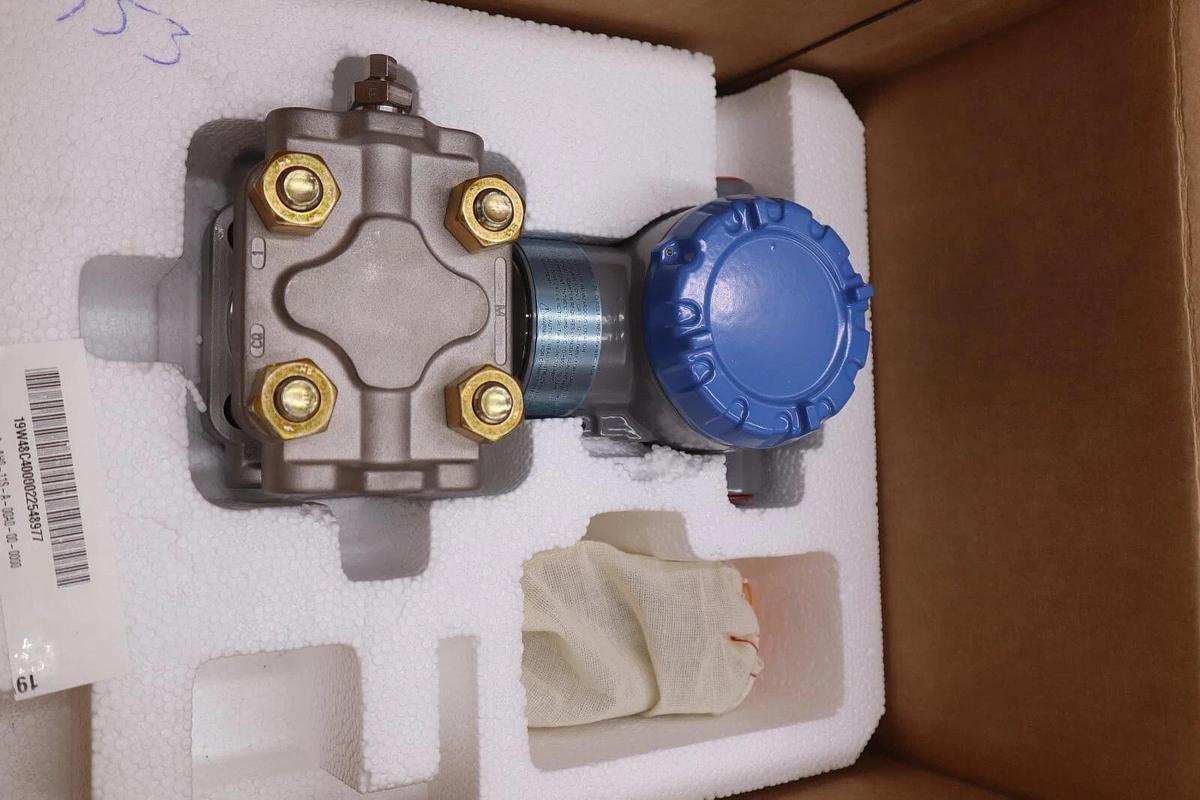 Honeywell STG840-L1GC4A-1-A-AH0-11S-A-00A0-00-0000 Pressure Transmitter #4593