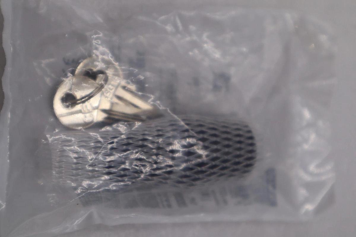 Used NEW OPEN BOX SIEMENS 3SU1000-5BM01-0AA0 STOCK L-193-C