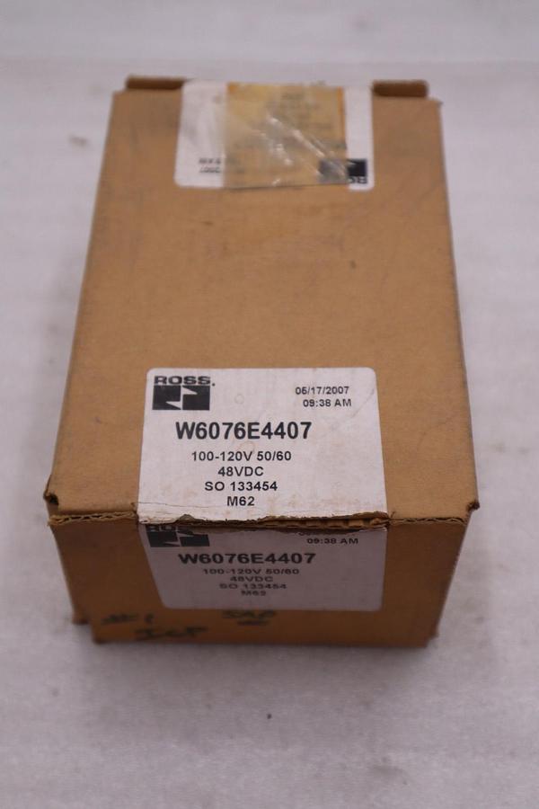 Used NEW ROSS W6076E4407 SOLENOID VALVE NEW IN BOX STOCK GF-2012A