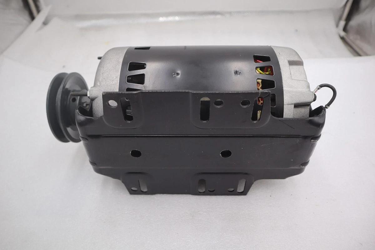 NEW OPEN BOX Century AC MOTOR H853V2 1-1/2 HP3-Phase Frame 56H STOCK 2176-A