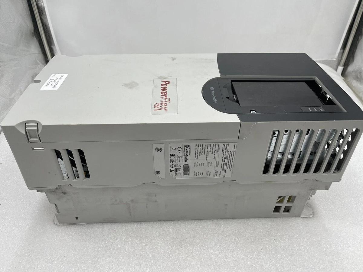 Used ALLEN BRADLEY POWERFLEX 755 20G11FD065AA0NNNNN SER. A F/W 14.004  STOCK 3167