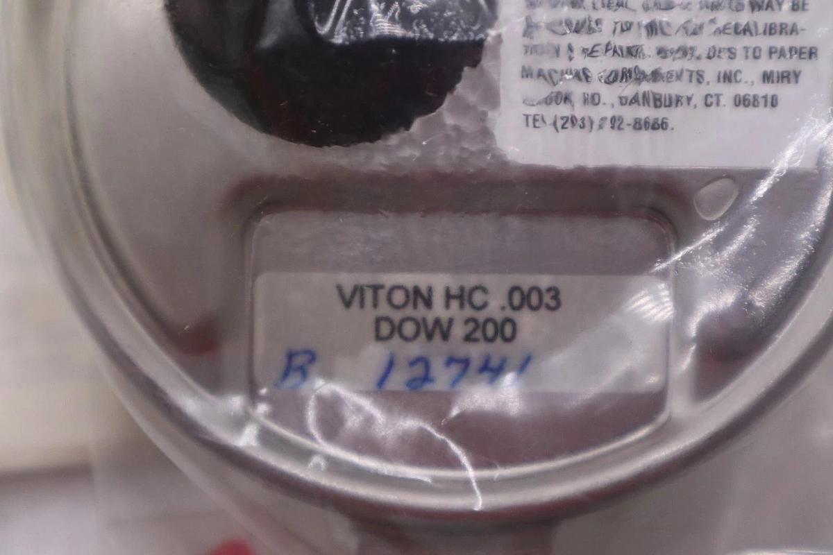 Used PMC 60 PSI PRESSURE GAUGE HC.003 DOW 200 8742 - STOCK GF1291