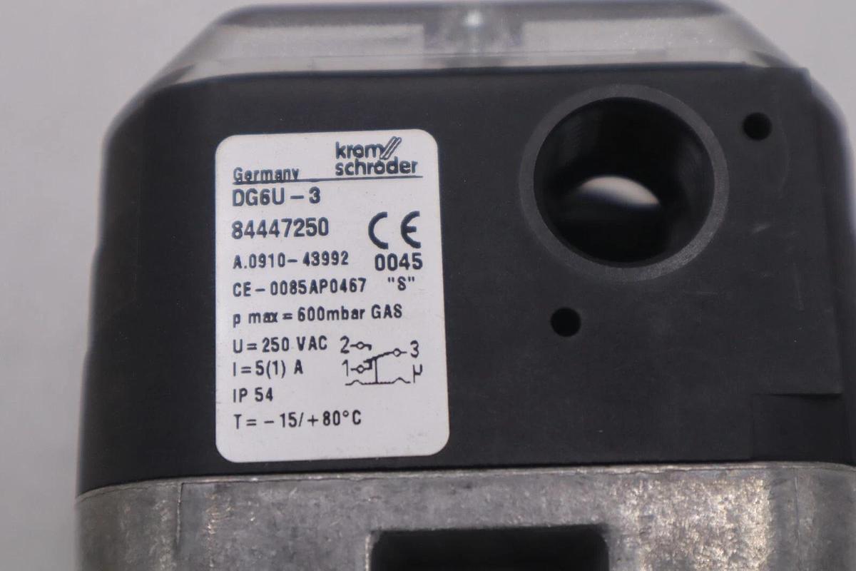 NEW OPEN BOX KROMSCHRODER Gas Pressure switch DG6U-3 STOCK K-3464
