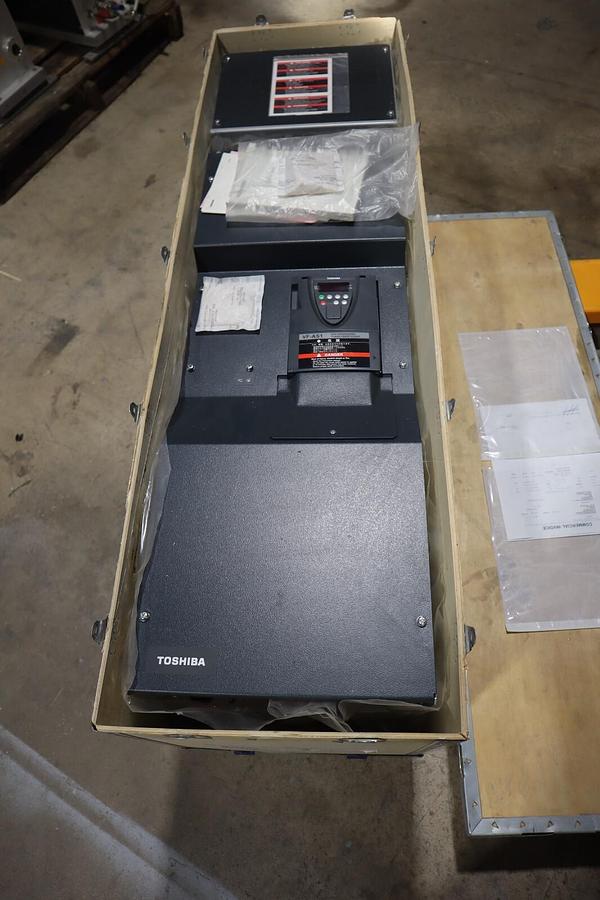 NEW TOSHIBA VFAS1-6132KPC-H1 (R11) ADJUSTABLE SPEED DRIVE 150HP STOCK S-268-A
