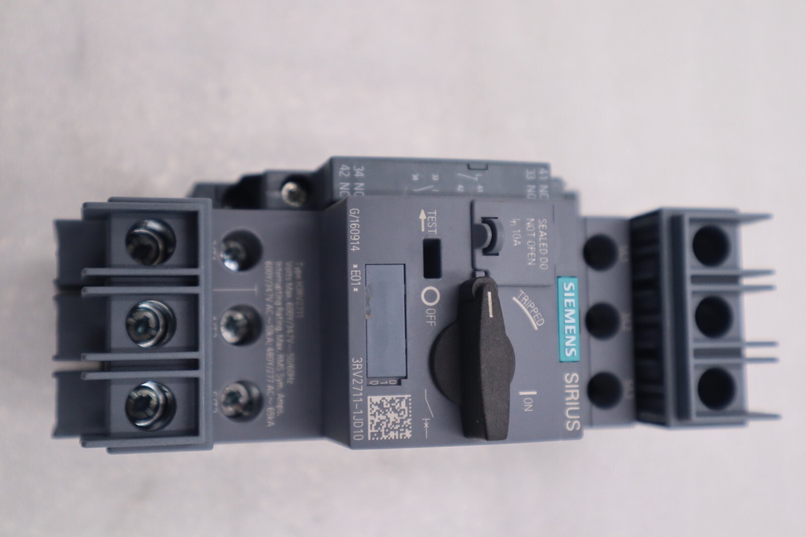 Used NEW SIEMENS 3RV2901-1A LATERAL AUXILIARY SWITCH 2 POLE 1NO/1NC STOCK B-1697