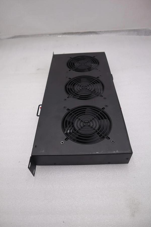 Orion Fans OA109AP-11-1TB Cooling Fan 104 CFM 3000 RPM STOCK 2466C