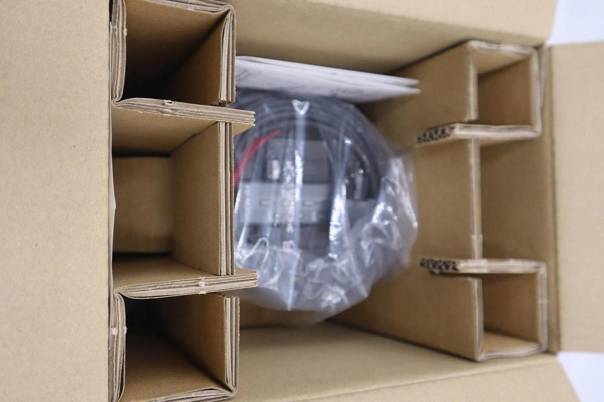 Used KEYENCE CORP FD-MH100A / FDMH100A (NEW IN BOX) STOCK 4425A