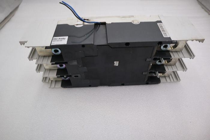 Used ALLEN BRADLEY 140U-L3X3 A CIRCUIT BREAKER 140U-L3 STOCK 2075