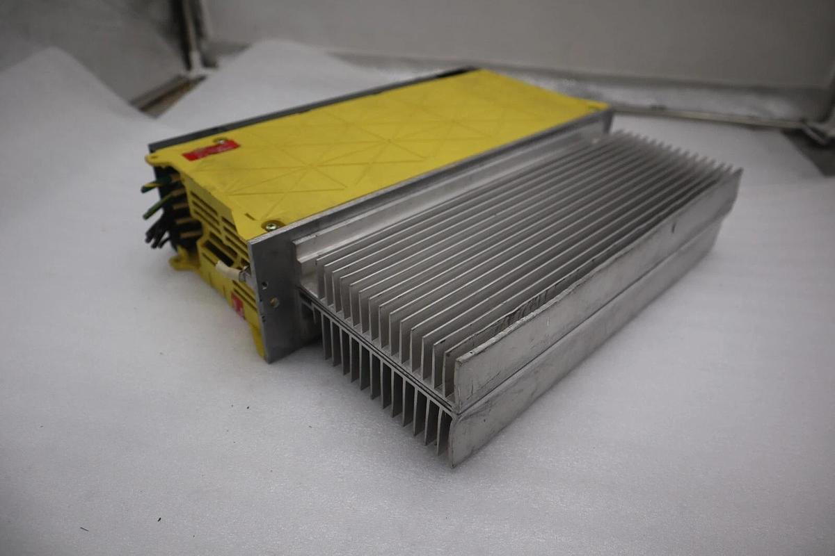 Used FANUC A06B-6097-H201 SERVO AMPLIFIER STOCK 111B