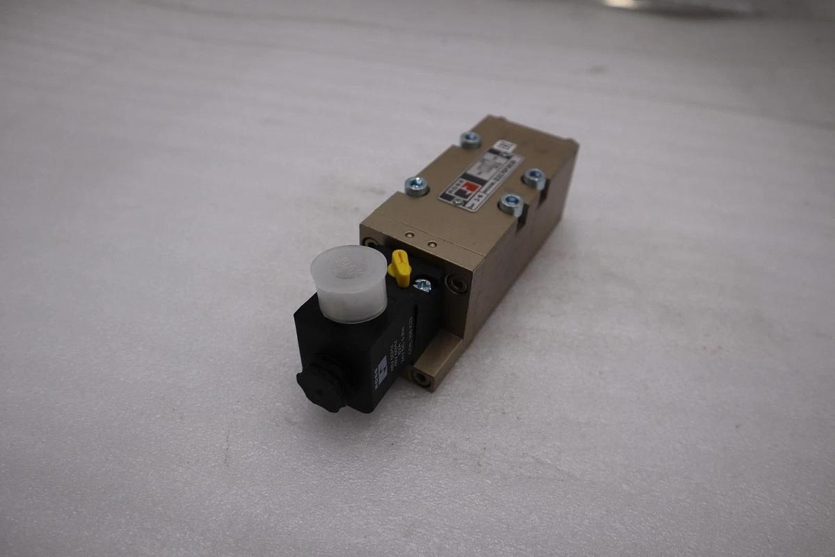 Used ROSS CONTROLS D2176F3929 / D2176F3929W PNEUMATIC VALVE STOCK H1696