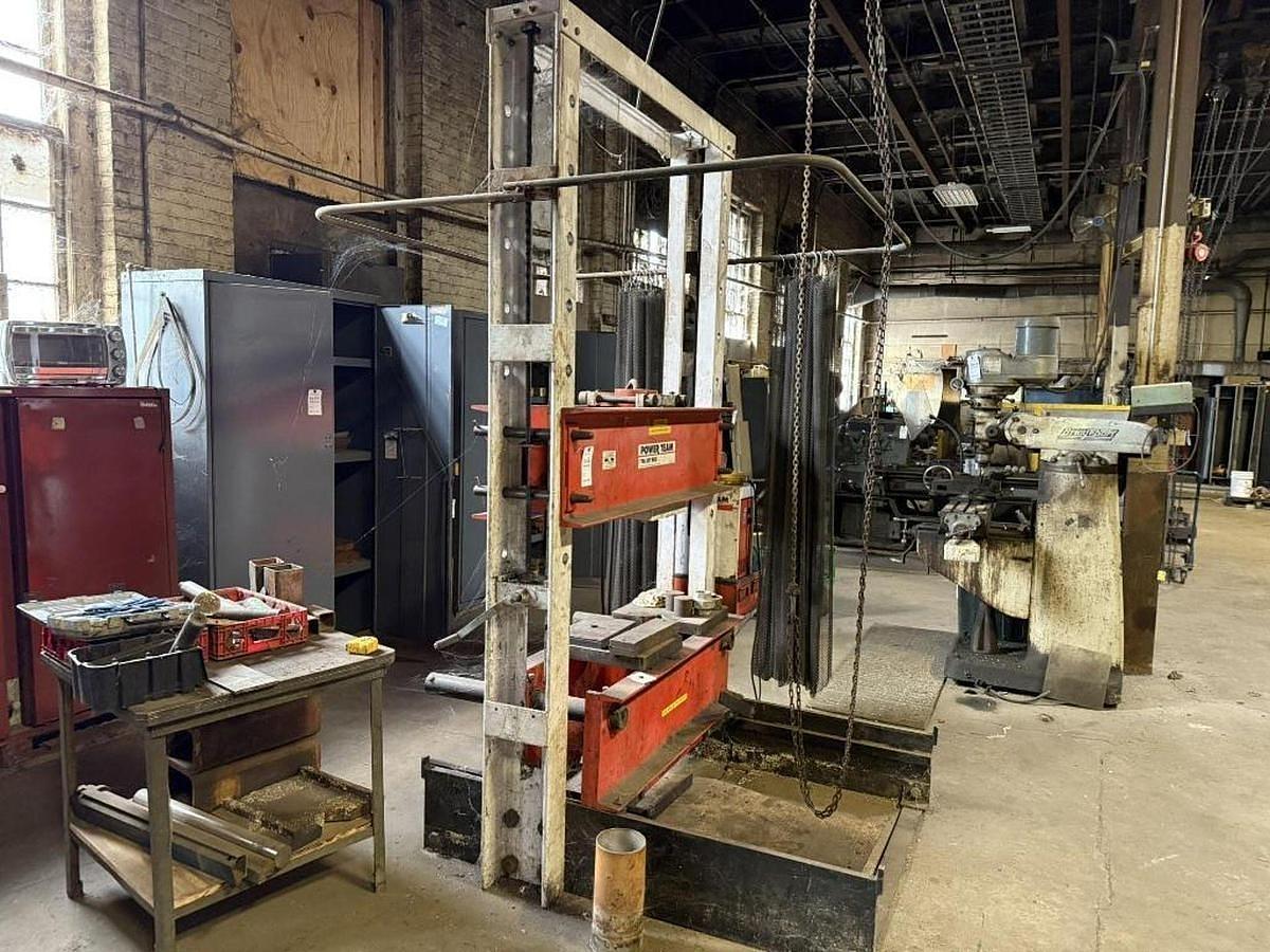 Used 80/100 TON PART NO. 210324(FRAME) POWER TEAM H-FRAME HYDRAULIC SHOP PRESS
